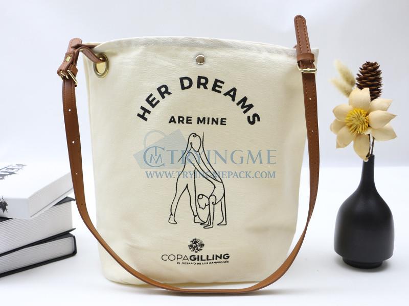 Custom cotton & canvas tote bags — reference design